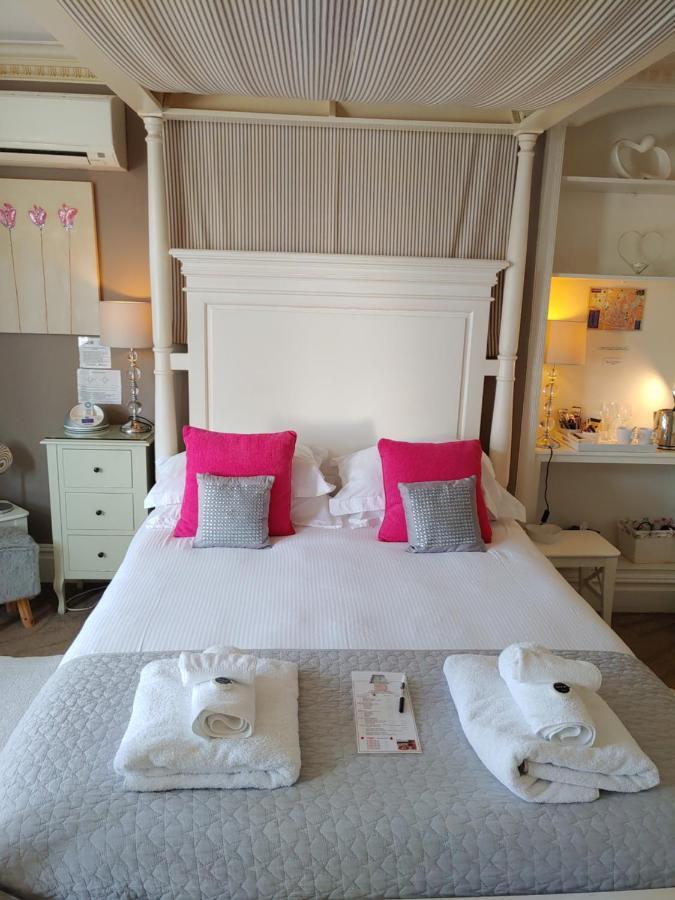 The Bath House Boutique B&B - In-Room Breakfast - Free Parking Exterior photo