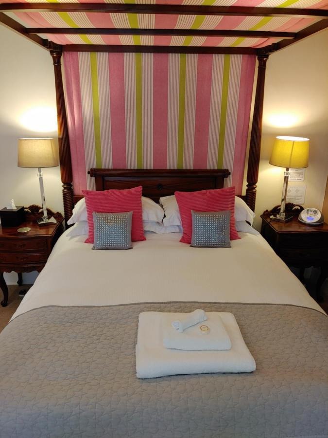 The Bath House Boutique B&B - In-Room Breakfast - Free Parking Exterior photo
