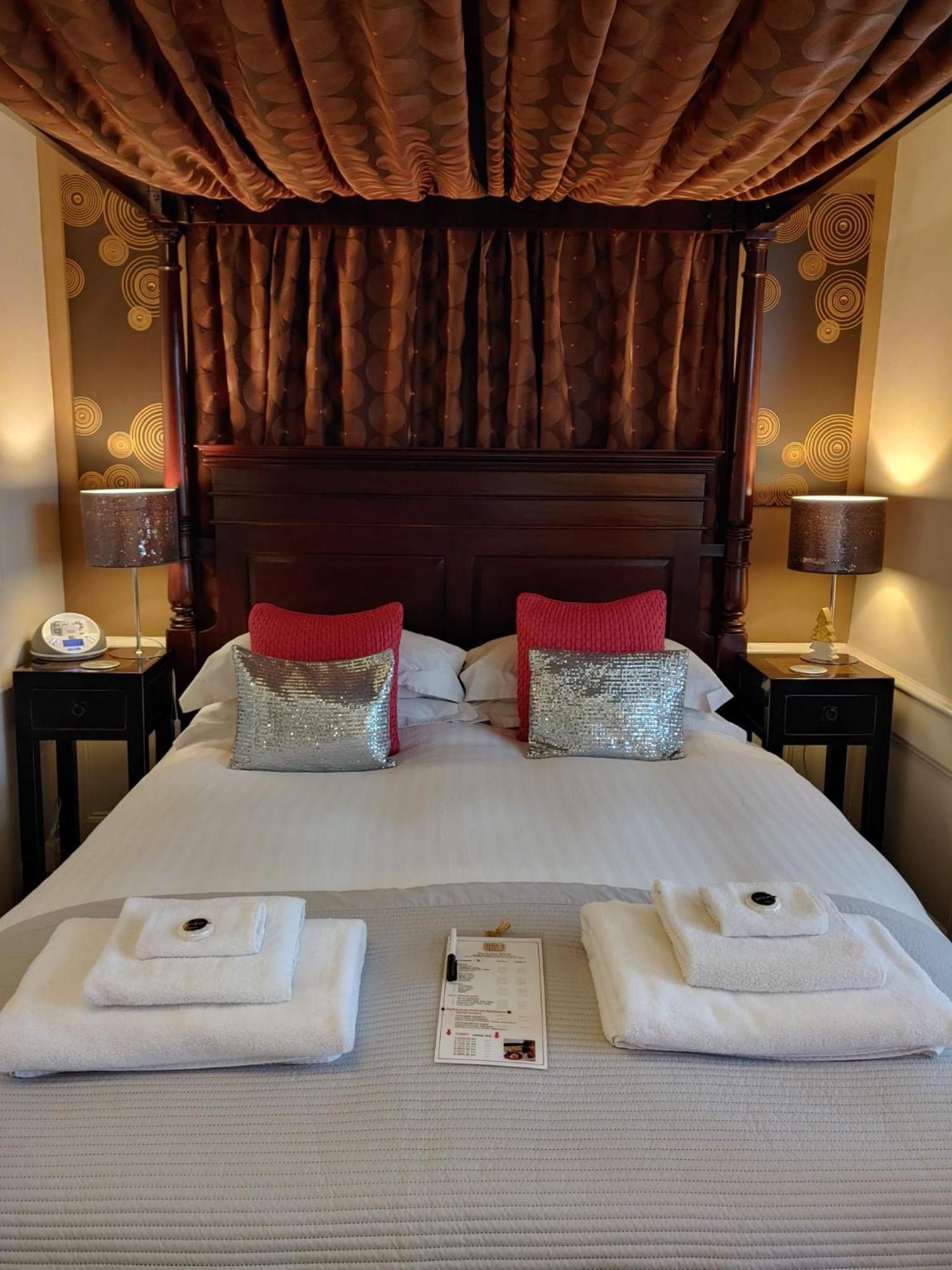 The Bath House Boutique B&B - In-Room Breakfast - Free Parking Exterior photo